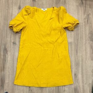 BB Dakota by Steve Madden Mustard V-Neck Puff Sleeve Tunic